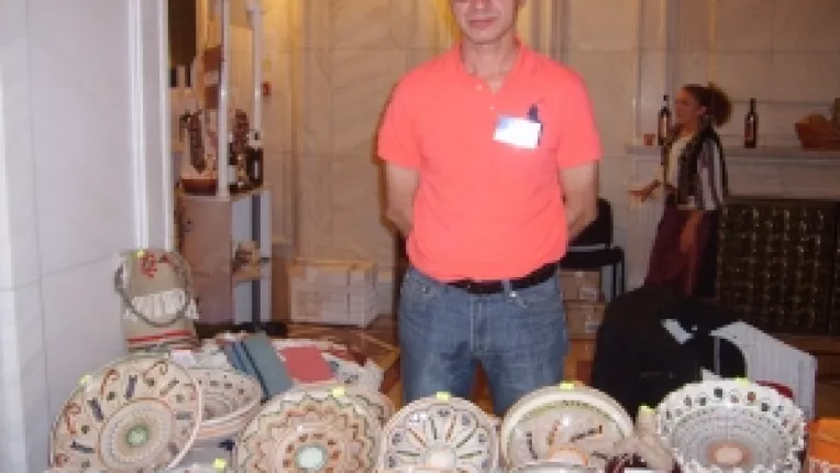 Ion Munteanu: "Am adus la Palatul Parlamentului obiecte de ceramica si tesaturi!"