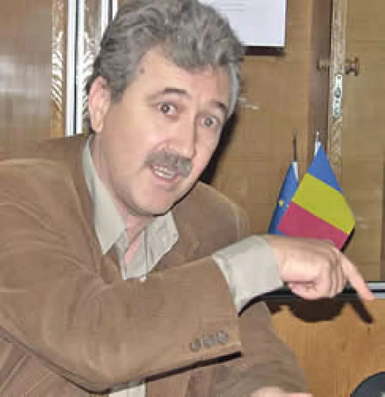 Ionel Manafu, la un pas de a pierde sprijinul Partidului Democrat