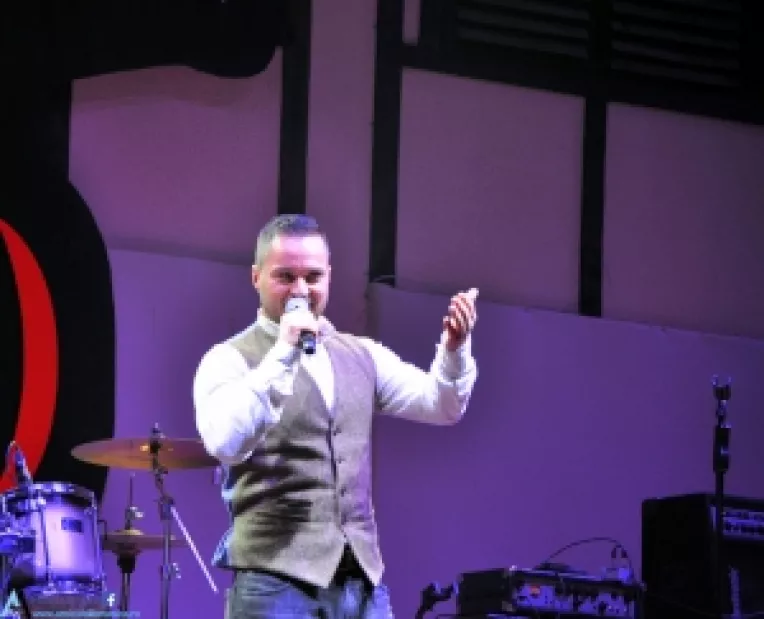 Ionut Ungureanu (Provincialii) si Ava vor reprezenta Romania la San Remo