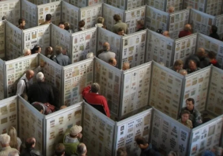 Ionut Vulpescu: In curand, una dintre cele mai vechi si pretioase colectii de timbre din Europa va fi expusa la Muzeul National de Istorie a Romaniei