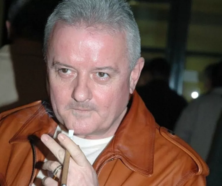 Irinel Columbeanu cere in instanta executarea silita a fostei lui sotii pentru plata pensiei alimentare