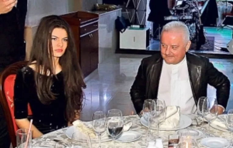 Irinel Columbeanu nu are nicio intentie cu Alexandra, tanara de 18 ani ce seamana perfect cu Monica