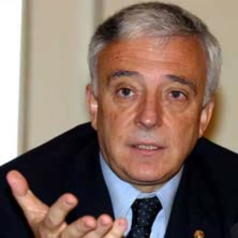 Isarescu ne indeamna sa muncim!