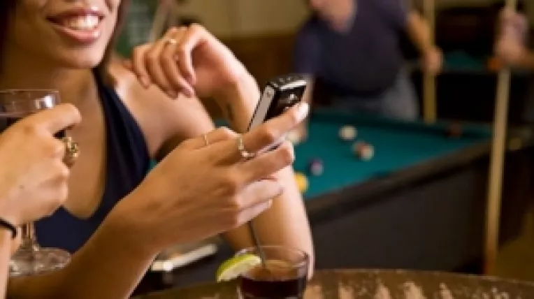 It.bzi.ro: Cum puteti afla daca partenerul de viata va "spioneaza" prin telefon