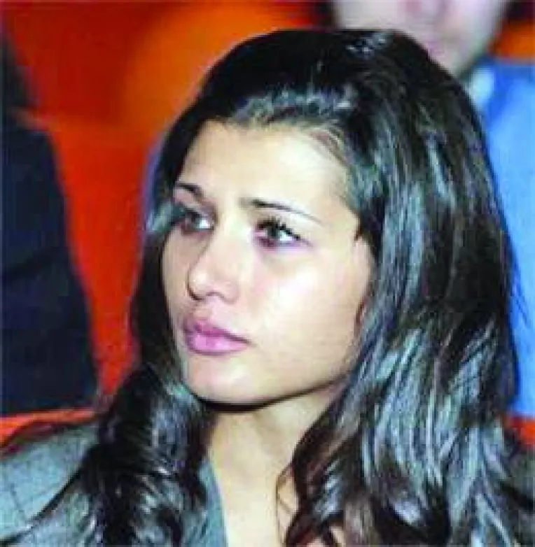 Juniorii pedelisti invata sa comunice la hotelul TEN Union. VIP-urile Elena Basescu si Elena Udrea, asteptate in week-end la Eforie