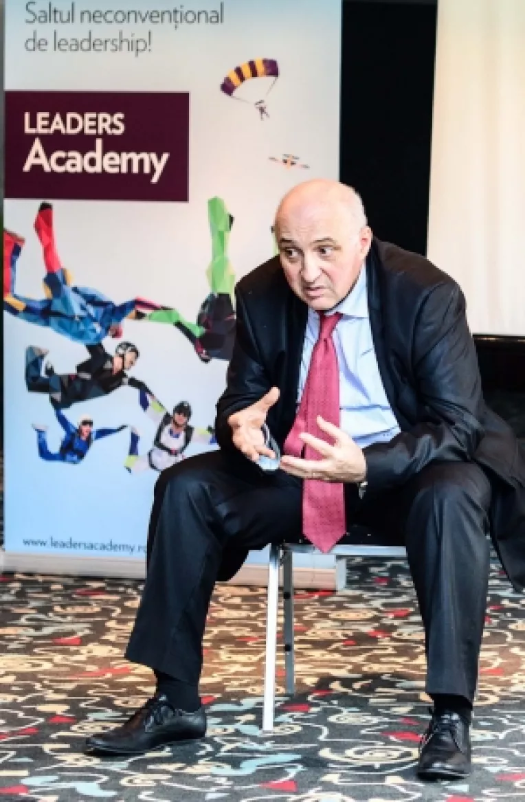 Jurnalul National il declara Omul zilei pe reputatul medic Dan Enescu