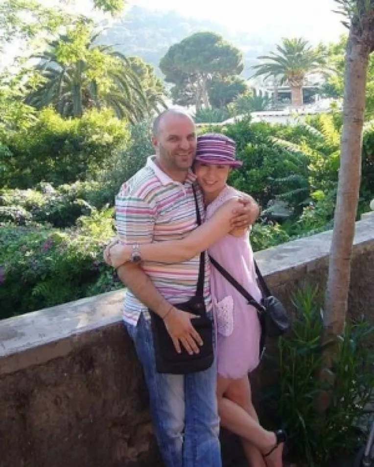 La doi ani dupa ce a nascut un baiat, jurnalista Monica Andrei Capatos, sotia lui Dan Capatos, arata superb 