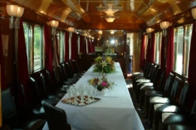La Mogosoaia exista unul dintre cele mai luxoase trenuri din lume : Trenul Regal