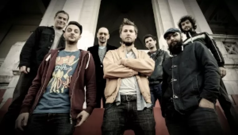 Les Elephants Bizarres lanseaza albumul Zoologic in club Colectiv!
