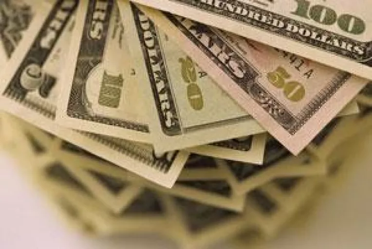 Liber-profesionistii, tinta pentru banci