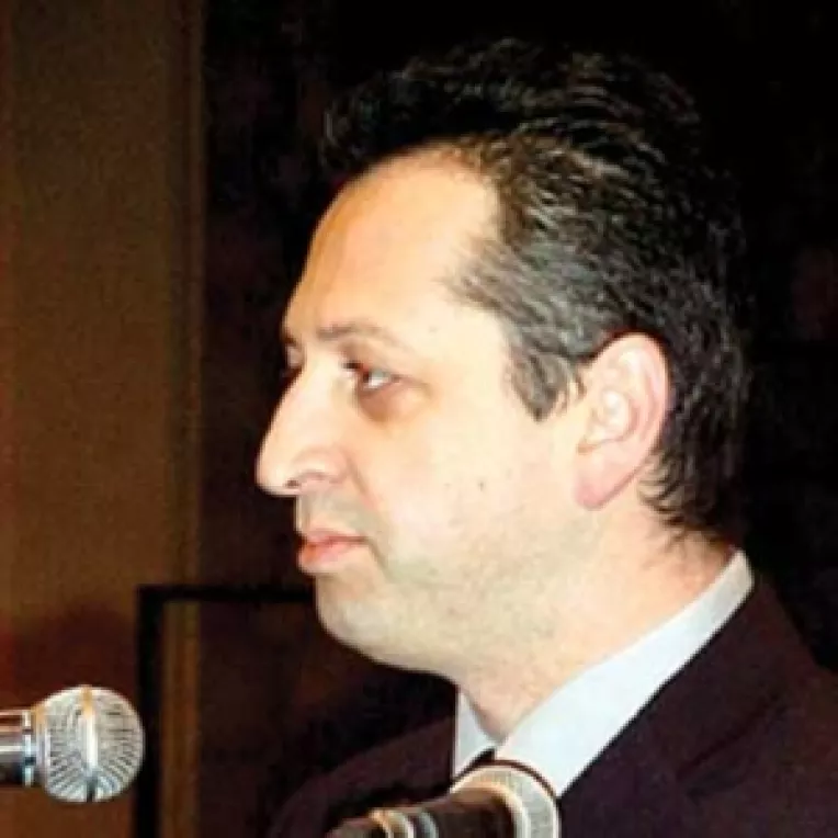 Liberalii au aflat cine ii plateste facturile de campanie lui Basescu