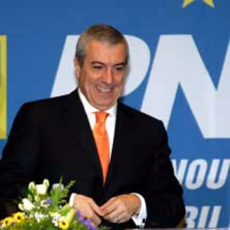 Liberalii au dat democratia jos din pod