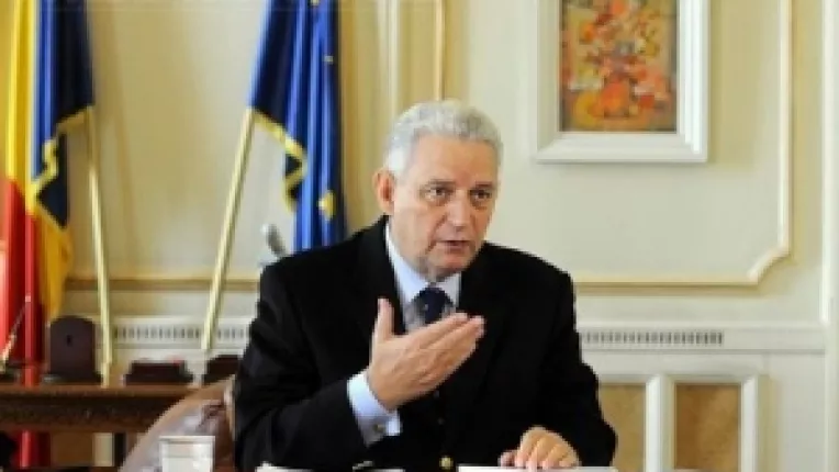 Liderul senatorilor PSD, Ilie Sarbu: USL va stabili daca renunta la protestul parlamentar