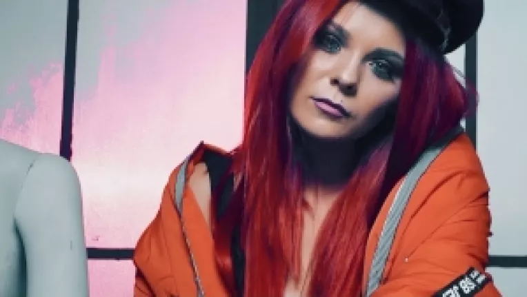 LIGIA lanseaza single-ul si videoclipul Hipnotizata