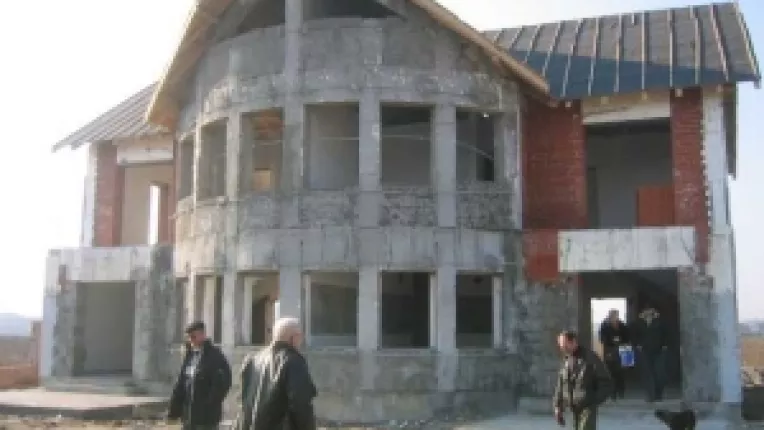 Livrarea locuintelor la rosu, tot mai intalnita pe piata