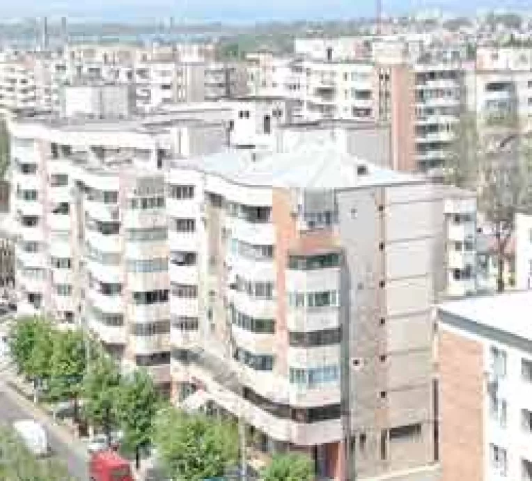 Locuintele noi scad pretul celor vechi