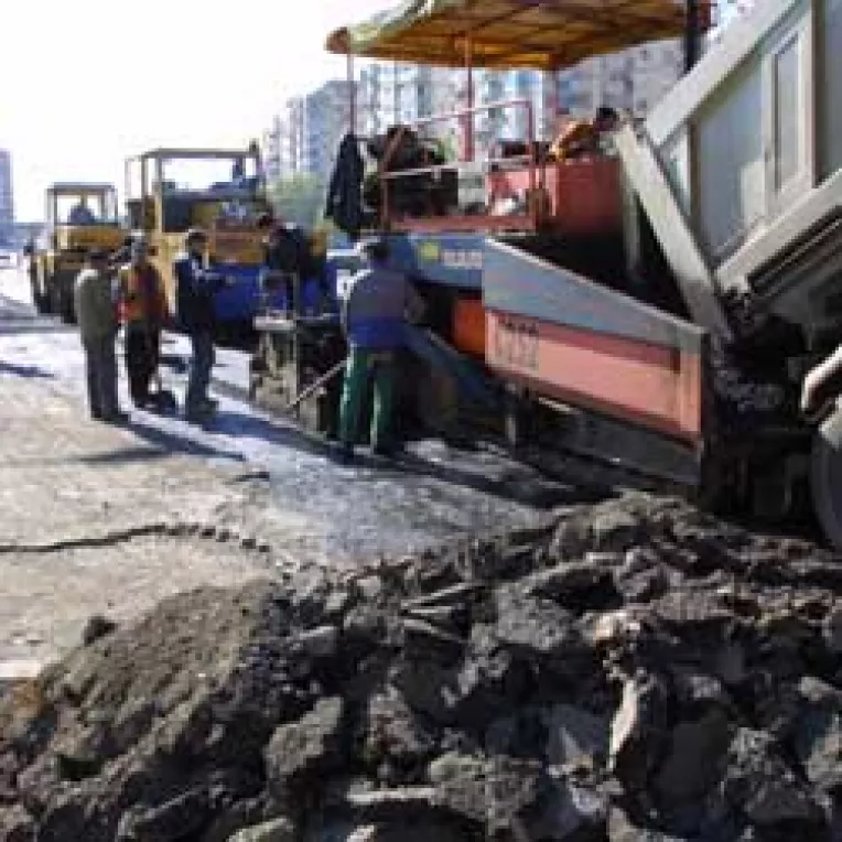 Lucrarile de peste 250.000 de euro vor fi verificate de Finante