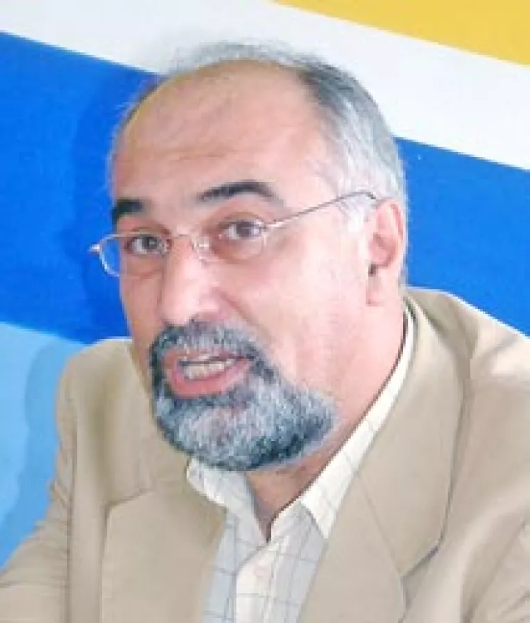 Lui Vosganian i s-au dublat atributiile