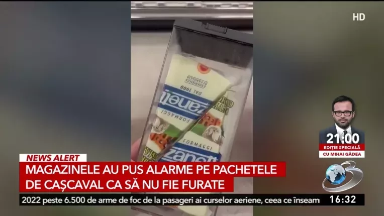 Magazinele au pus alarme pe pachetele de cascaval, pentru a nu fi furate