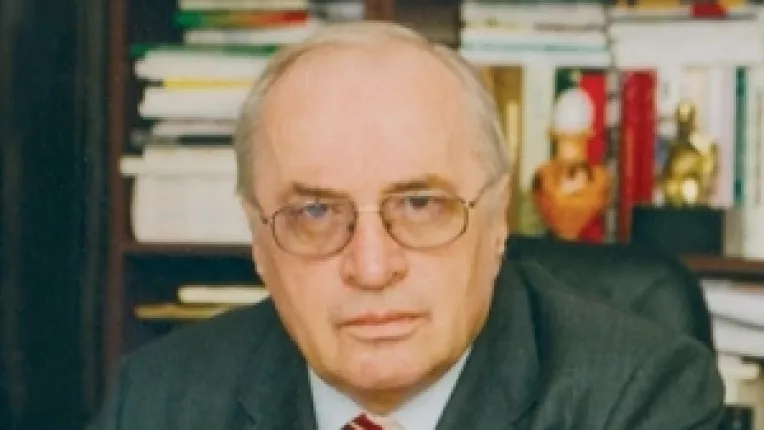 Magda Marincovici in dialog cu academicianul Augustin Buzura despre scoaterea ICR de sub tutela lui Traian Basescu