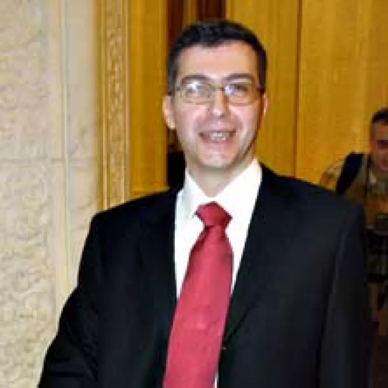 Mai avem o treapta si putem astepta cu adevarat investitorii