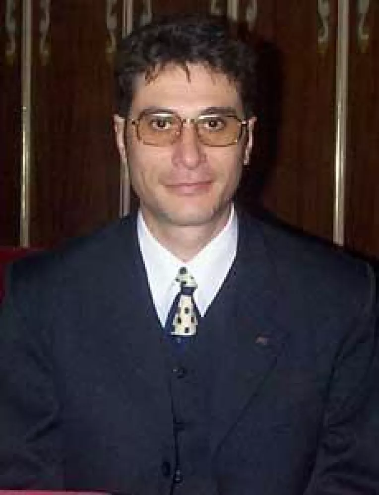 Mai uscati, mai curati. Politicienii maraie la Legea lustratiei