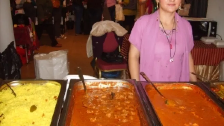 Mancare cu specific indian, la Sala Dalles