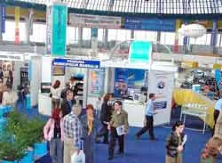 Mangalia ofera cafea la nisip la Targul International de Turism