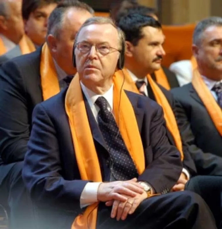 Martens ii lauda pe Blaga si Macovei