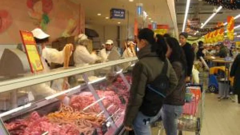 Masa de Craciun costa peste 200 de lei