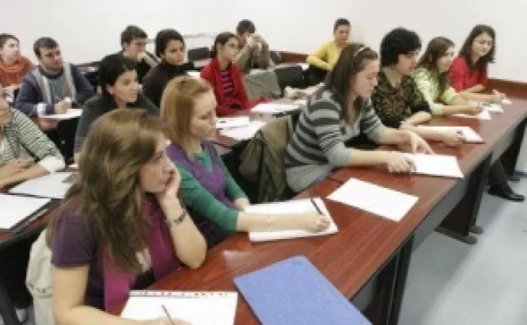 Media celor patru ani de gimnaziu va conta la admiterea in liceu in proportie de 25%