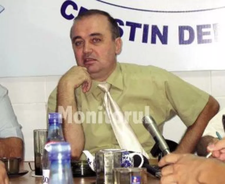 Medicii din Matca fac analize in chilia bisericii