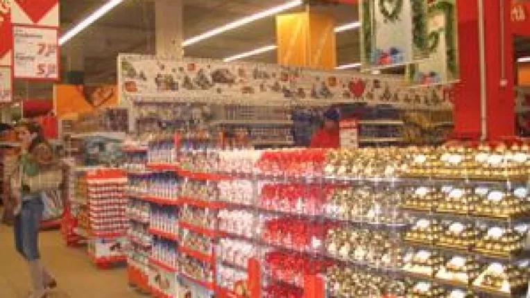 Merchandiserul, responsabilul  cu promovarea de raft