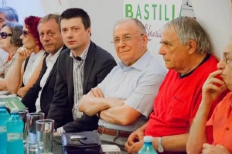 Mesajul senatorului Ionut Vulpescu, adresat presedintelui Ion Iliescu la implinirea varstei de 89 de ani