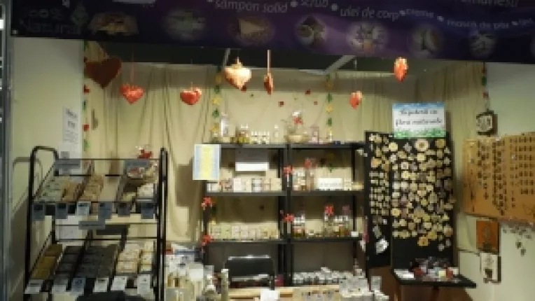 Miledy Maturals: "Sapunuri cu miere si crema antireumatica cu ghimbir, ardei iute si mustar!"