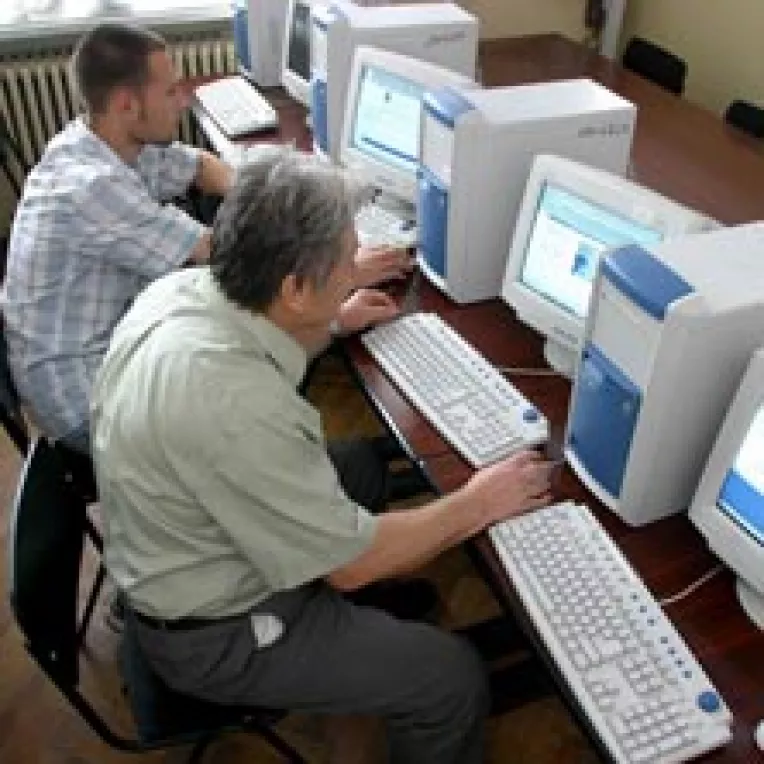 Ministrul Comunicatiilor nu vrea sa impoziteze programatorii