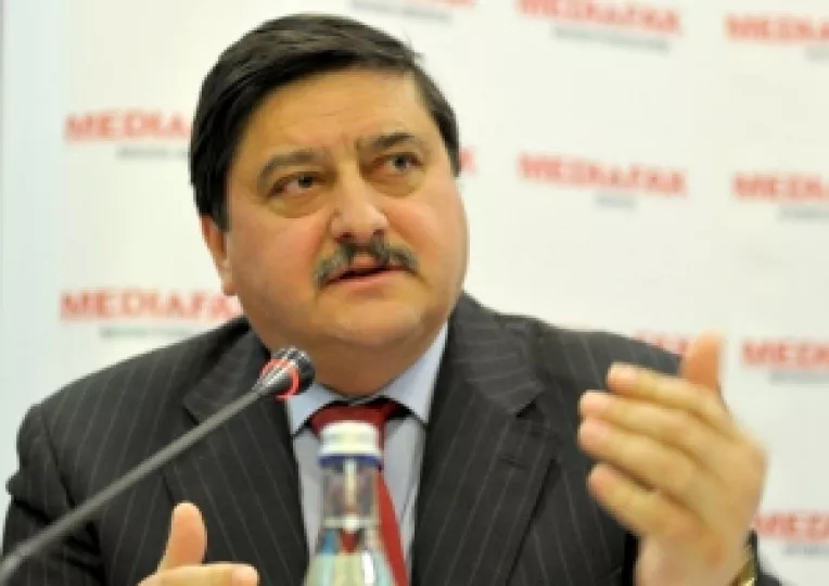 Ministrul IMM-urilor si afacerilor Nita: "Scaderea economica este estimata dupa doua trimestre, in jur de 6%"