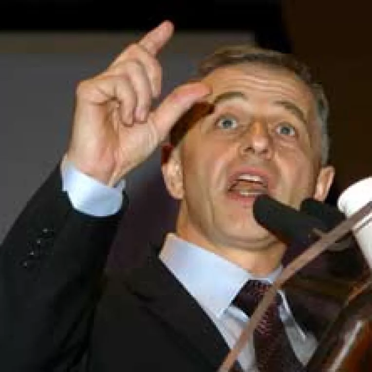 Mircea Geoana vrea o competitie serioasa