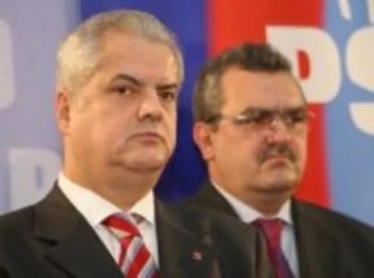 Miron Mitrea: "In turul 2 il sustin pe Adrian Nastase"