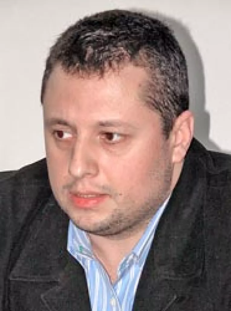 Mironescu duce tinerii democrati la munte