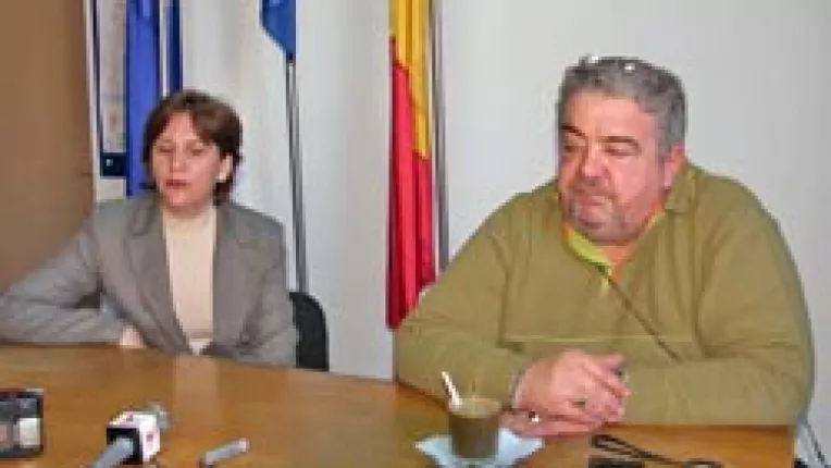 Mironescu si Banias, pe lista pentru primarie, Moisoiu, pentru Parlament