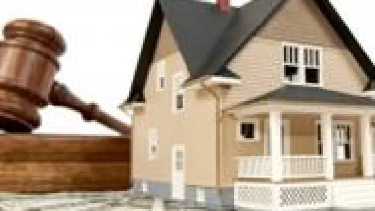 Moratoriu de amanare timp de 2 ani in ceea ce priveste aplicarea executarii silite din cauza neachitarii ratelor la credite pentru locuinte