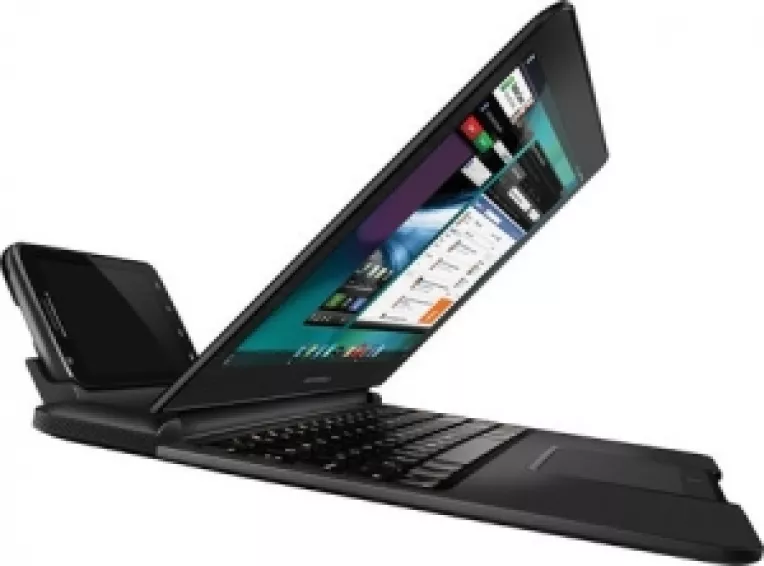 Motorola Atrix, smartphone-ul 2 in 1: Telefon si laptop in acelasi timp
