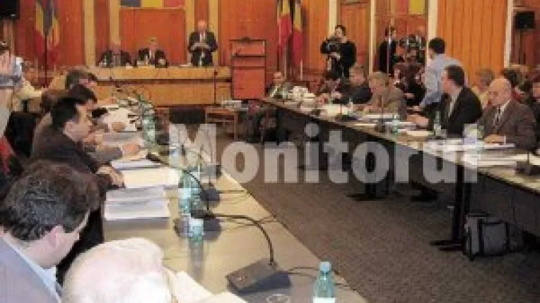 "Muncim doar pentru galateni"