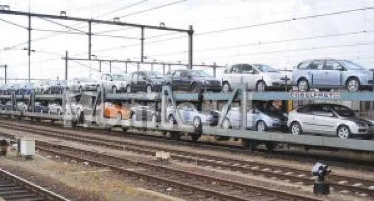 Numarul masinilor nou-inmatriculate a scazut cu 30%