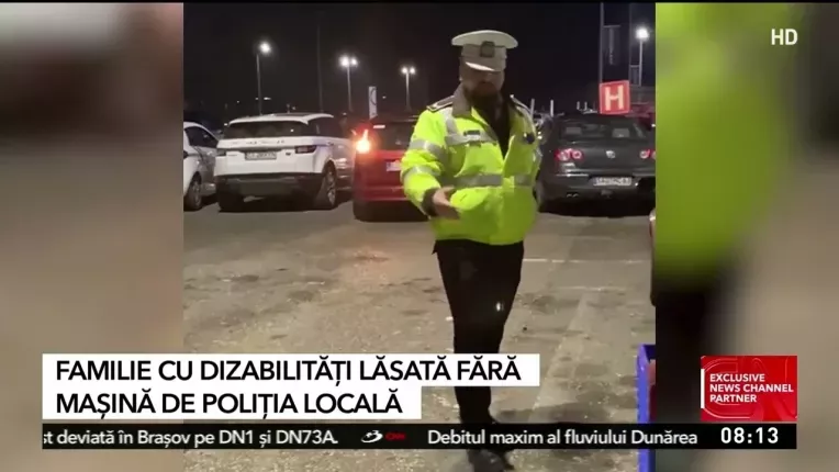 O femeie in scaun cu rotile din Constanta s-a trezit fara masina in parcarea unui centru comercial