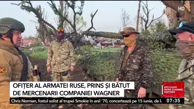 Ofiter militar rus capturat, batut si umilit de mercenarii Wagner in Ucraina