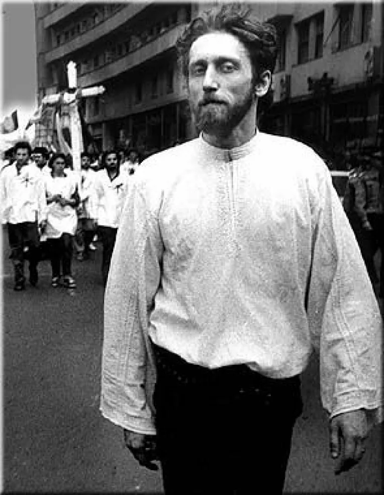 ONG-istii il acuza pe Marian Munteanu ca are simpatii fasciste