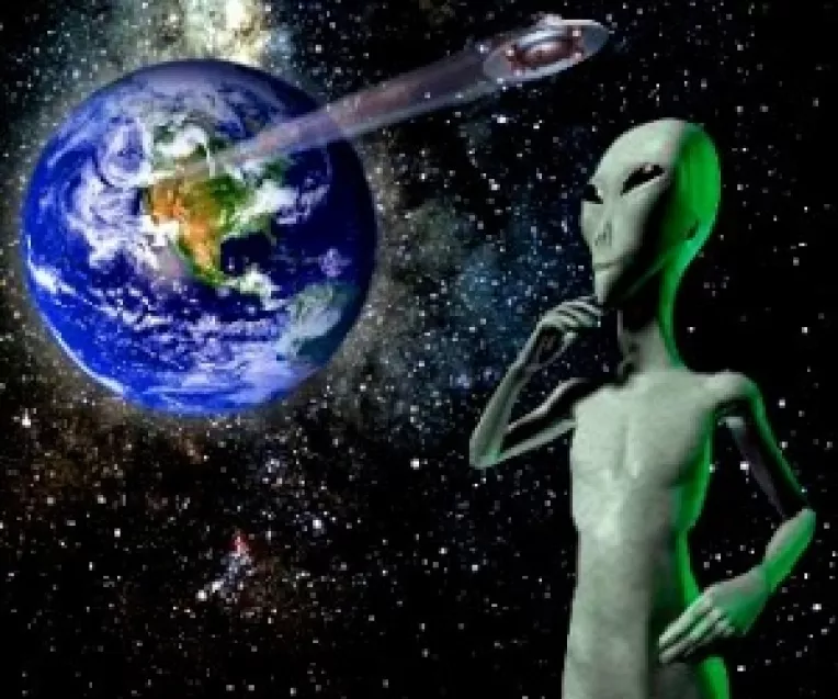 Opinii despre o rasa extraterestra:  Umanoizii reptilieni capabili sa-si schimbe forma (2)