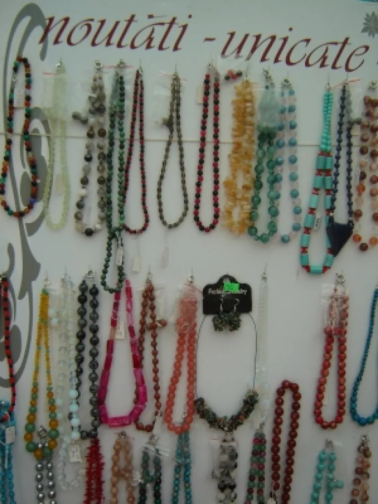 Oscar Edelstein: "Am adus bratari cu rubizoizit, citrin si ametist!"